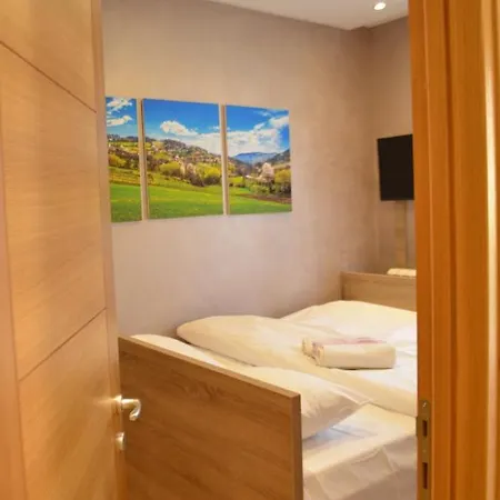 Апартаменты Diamond Kalman,