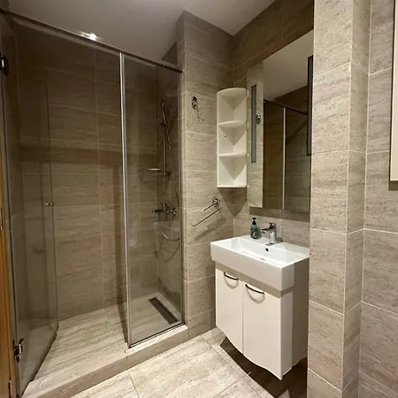 Diamond Kalman, Apartment Zlatibor